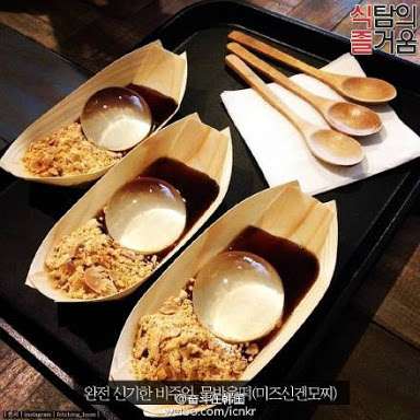 ひたすら甘い物を貼るトピ