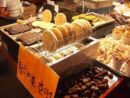 ひたすら甘い物を貼るトピ