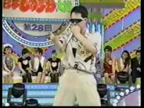 懐かしの素人ものまね　ビンで小便するウルトラマン - YouTube