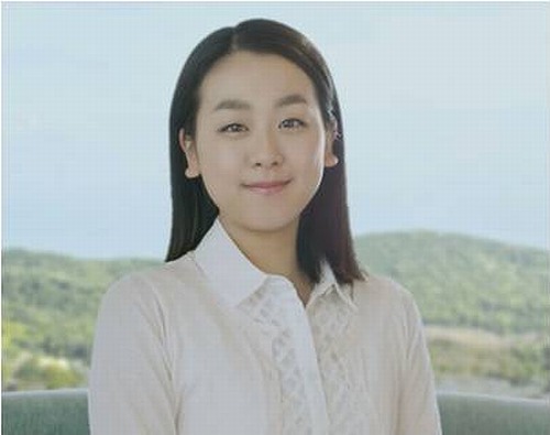 浅田真央が舞妓さんに“変身”、同じ着物・和化粧・髪結いで京舞挑戦。