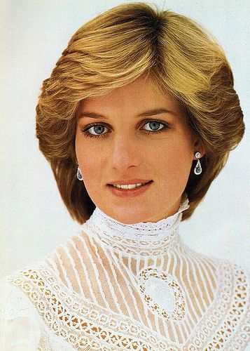 【速報】イギリス王室ウィリアム夫妻の第2子の名前は「シャーロット・エリザベス・ダイアナ」