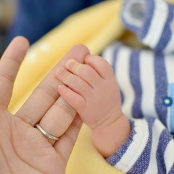 論争激化！【ベビーカーin満員電車】子育てママにできる７つのこと|ママワザBOOK