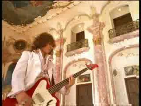 バラ色の日々 / THE YELLOW MONKEY - YouTube