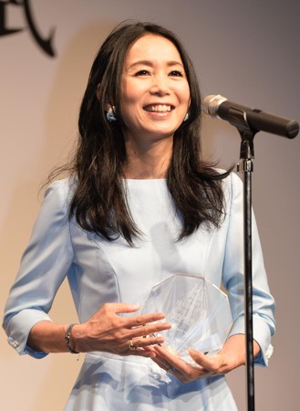 竹内まりや 岩谷時子賞を受賞「夫・山下達郎も喜んでる」奨励賞に城田優