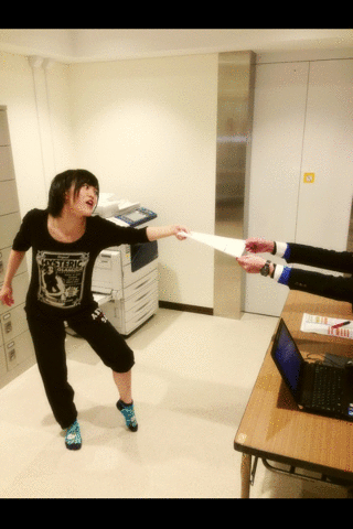 NMB48山本彩、美しき筋肉をTarzanで披露