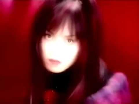世界でいちばんダサいシリーズ 「SHAZNA Melty Love」 - YouTube