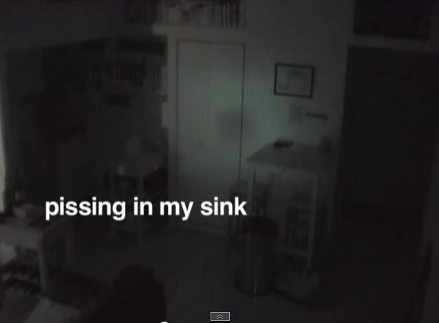 【怖ッ】部屋にカメラを設置したら、知らない女性が映っていた…