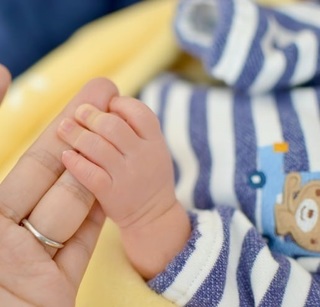 多毛は不妊のサイン。多嚢胞性卵巣症候群 | 医療脱毛やってみた。