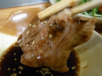 ひたすら「肉の画像」を貼るトピ。