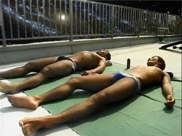 一度でいいから寝てみたい場所。
