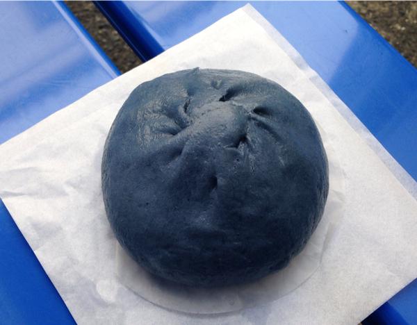 倉敷のデニム専門店にある「デニムまん」に食欲が湧かないと話題に