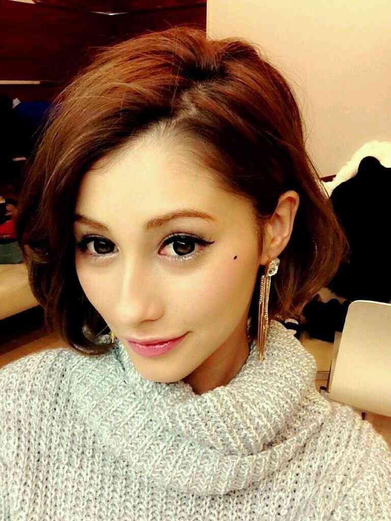ダレノガレ“顔パンパン”写真、Twitterに「またまたデブ時代…わら」