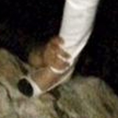【閲覧超注意】岩の下から足首を掴む心霊写真？Twitterに投稿された画像がネットで話題に【オカルト】