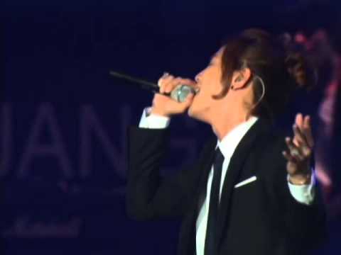 チャン・グンソクLet me cry(LIVE ver) - YouTube