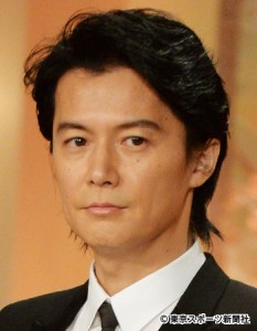 福山雅治が独身を貫く理由に関係者が憶測「異常なほどの潔癖症」