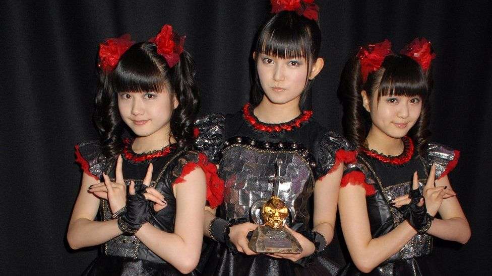    Slipknot, Bring Me The Horizon & Babymetal win Metal Hammer Golden Gods Awards  - BBC Newsbeat