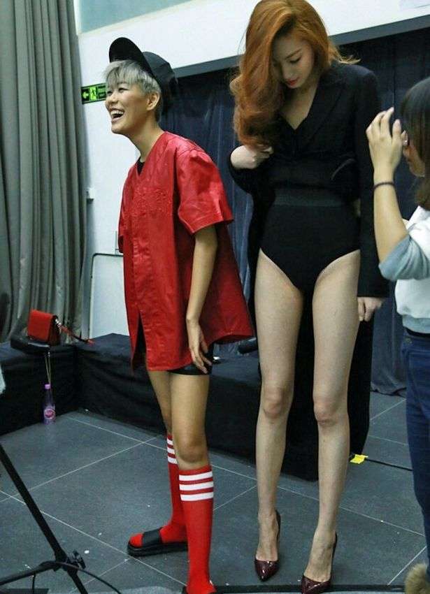 その御御足で踏んでくれ!! 驚異の“股下115cm”脚長モデルが中国で話題