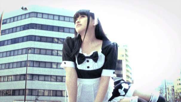 ZIP!で「東巨女子」という女子高生を巨大化させ世界に発信するプロジェクトが紹介される