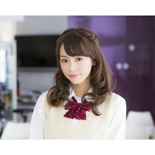 桐谷美玲、25歳の制服姿は「ギリアウト」