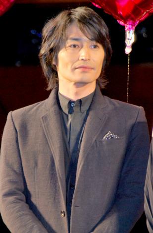 安田顕（41歳）の女装が完璧すぎる！