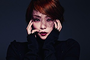 安室奈美恵 革新的で攻撃的で在り続けるポップスターの凄み 全曲新曲＆全曲ノンタイアップでビルボード＆オリコン1位獲得 | Daily News | Billboard JAPAN