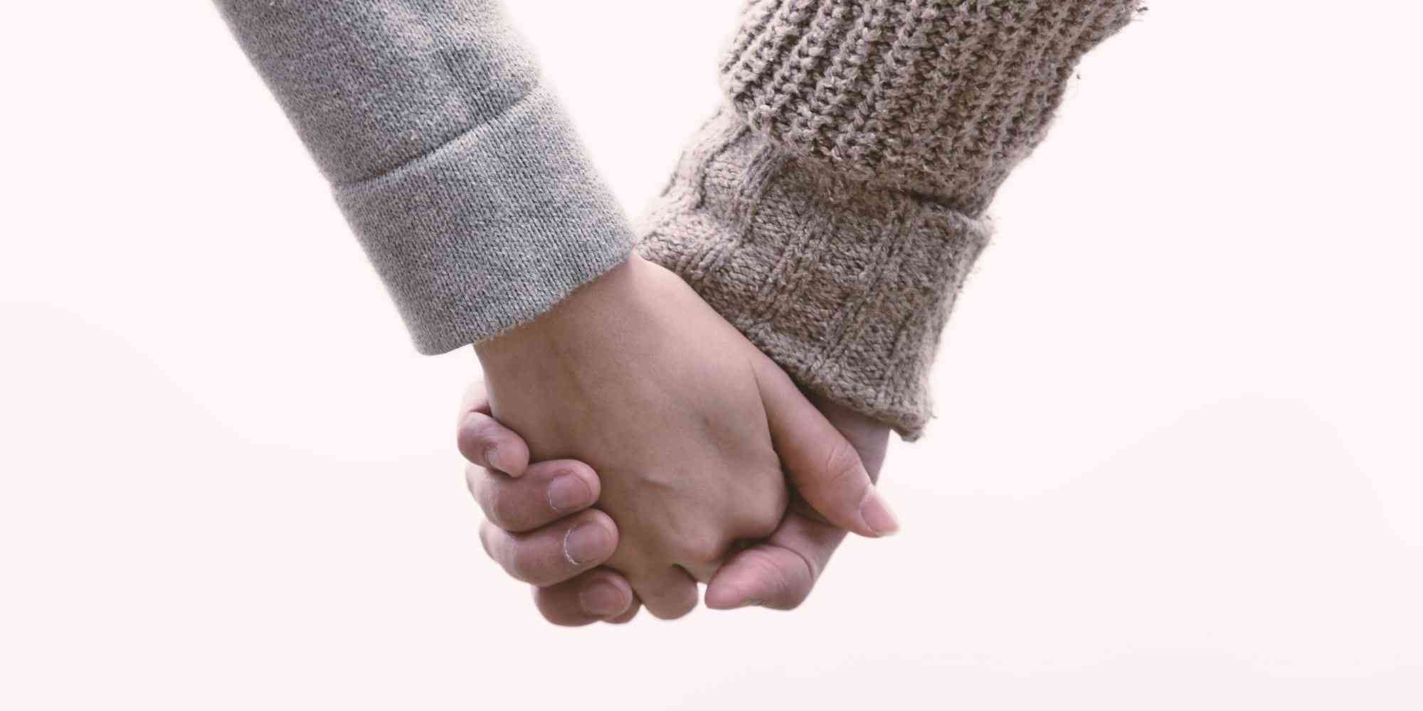 不妊症の定義、「1年」に短縮へ　赤ちゃんの30人に1人は体外受精