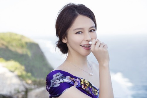 化け物か⁉と思う位若さを保ってる芸能人は？
