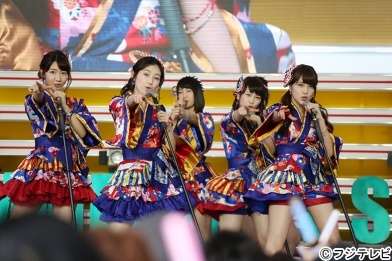 AKB48小嶋陽菜センター「ハロウィン・ナイト」美脚あらわな浴衣姿で全7曲披露