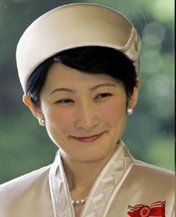 皇太子ご夫妻 トンガ国王の戴冠式に