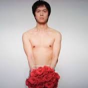 男性の筋肉画像