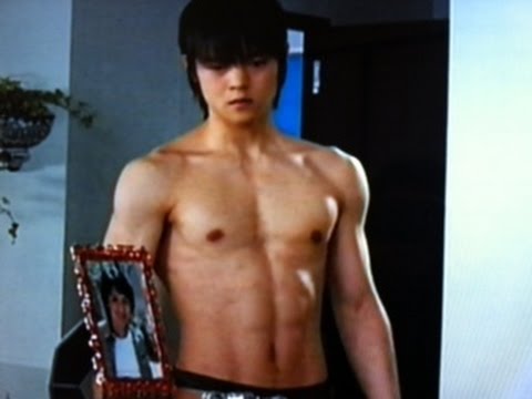 山崎賢人 新「デスノート」で窪田正孝とシャワーシーン!
