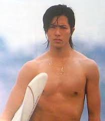 男性の筋肉画像