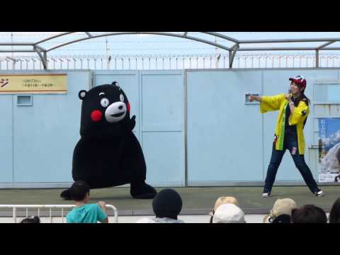 猛暑到来 ゆるキャラ「中の人」は大丈夫？熱中症防止に冷却シート貼ってステージに