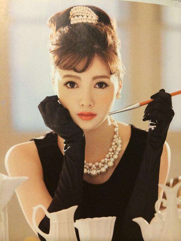 前田敦子がヒット・ガール、マリリン・モンローら映画コスプレを披露!