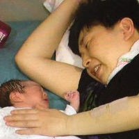 命が生まれる瞬間…大島美幸の出産シーンに感動する人が続出してる - NAVER まとめ