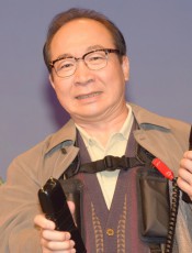 中村梅雀　59歳で2児のパパに「旅先で夫婦で羽目を外して…」
