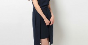 リスクの神様 戸田恵梨香の衣装