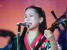 ロングヘアがトレードマークの女性芸能人