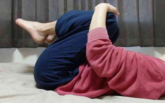 【腰痛持ち必見】体操してたら腰椎ヘルニアが治った / 時間もお金もかかけずに腰痛を治す超簡単な方法はコレ！ | ロケットニュース24