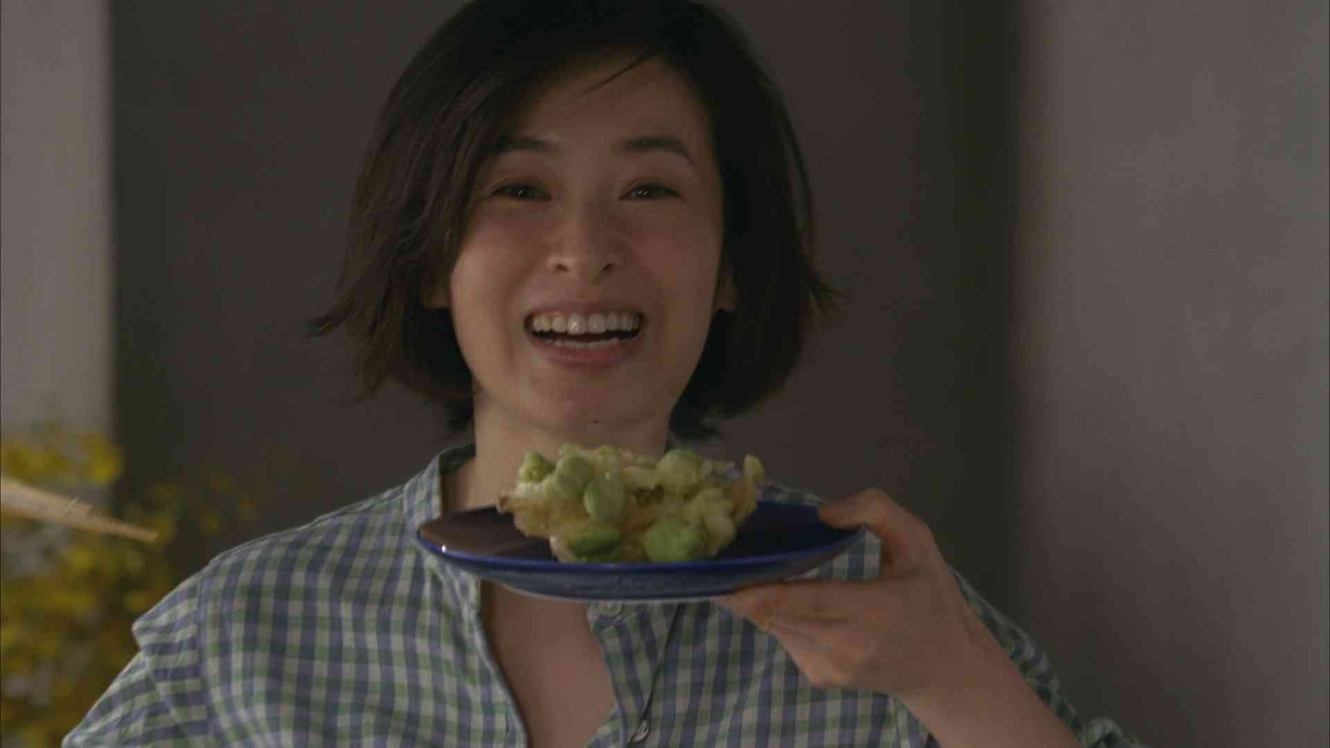 金麦『あいあいな食卓』篇 15秒 檀れい サントリー CM - YouTube