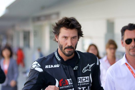 キアヌ・リーブス、鈴鹿8時間耐久レースのコースを試乗 「夢みたいだ」 【 F1-Gate.com 】
