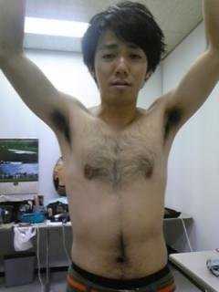 男性の筋肉画像