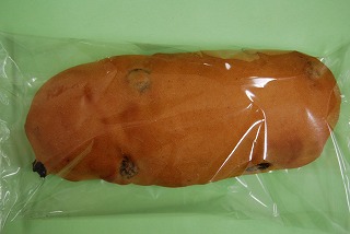 給食パンに生きたゴキブリ! 袋開けたら飛び出した