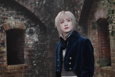 「現代日本設定」以外の衣装が似合う俳優さん