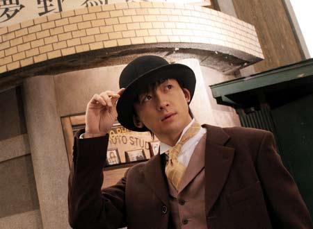 「現代日本設定」以外の衣装が似合う俳優さん