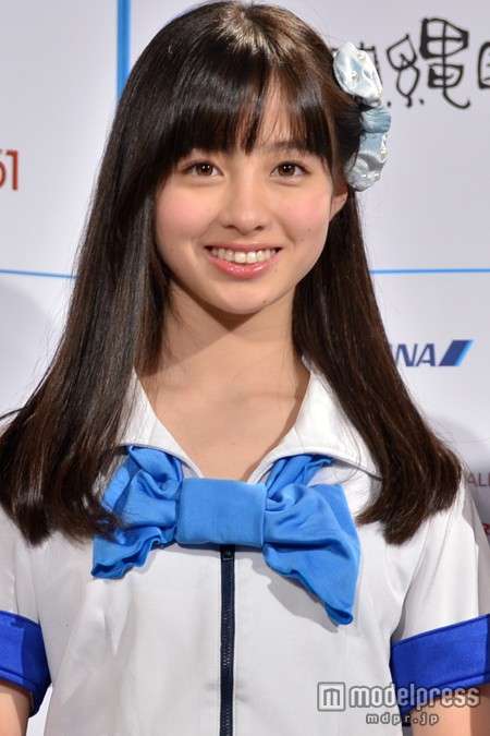 ローラ、テレビ露出激減のウラ事情！歌手活動という名目に隠された本当の野望