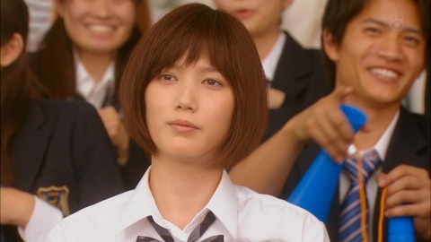 フジ月9『恋仲』 視聴率1桁発進の理由は「古めかしさ」か