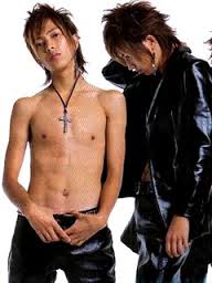 男性の筋肉画像