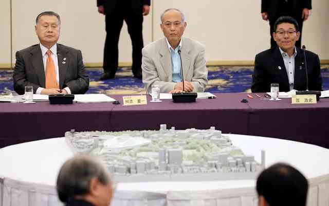 新国立競技場、あっさり増額　コストより公約優先：朝日新聞デジタル