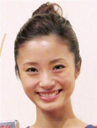 タレントcm起用社数ランキングのニュース - &ldquo;ＣＭ女王&rdquo;上戸彩、ママで無敵化か　ギャラ１本５０００万、１３本で&hellip; - 最新芸能ニュース一覧 - 楽天WOMAN